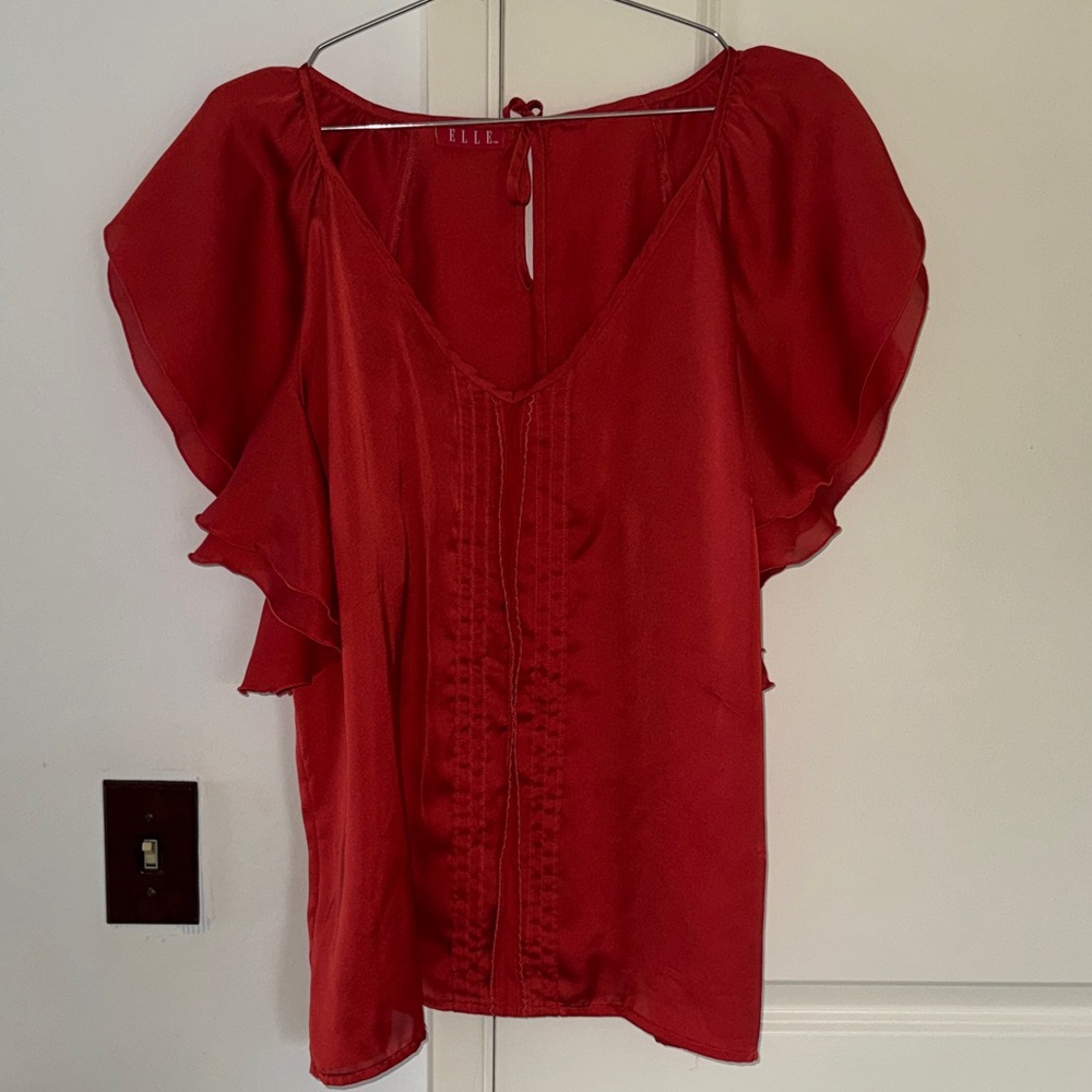 Elle Women's Scarlet Blouse